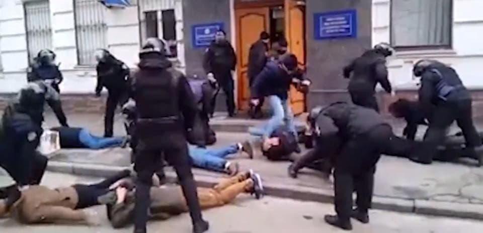 полиция, митинг, задержание