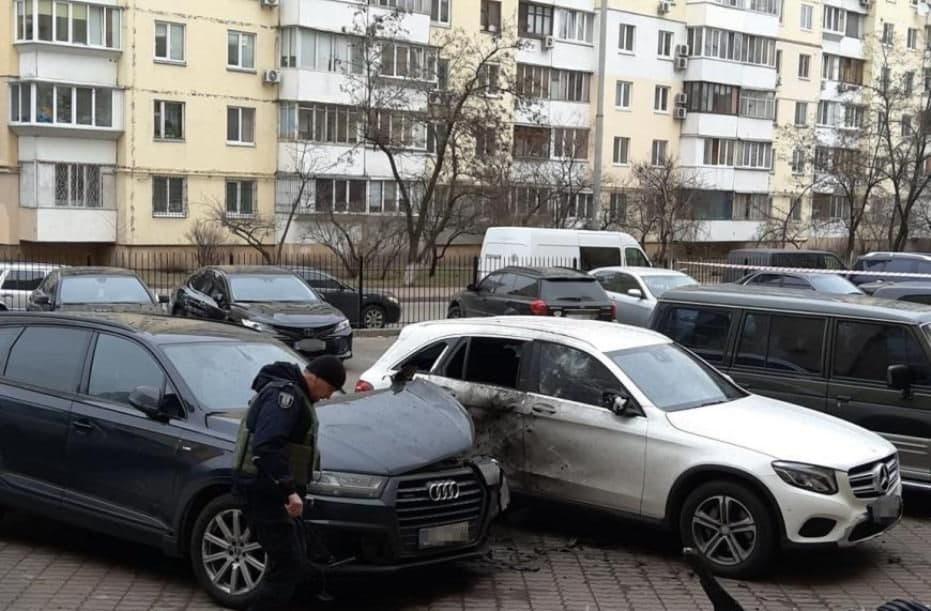взрыв автомобиль
