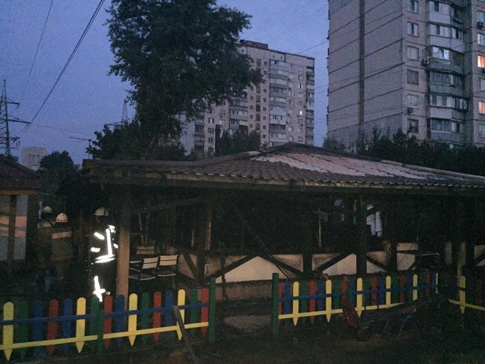ресторан, пожар