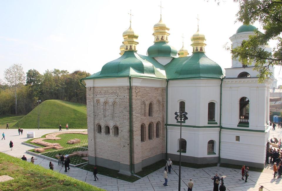 Церковь Спаса на Берестове