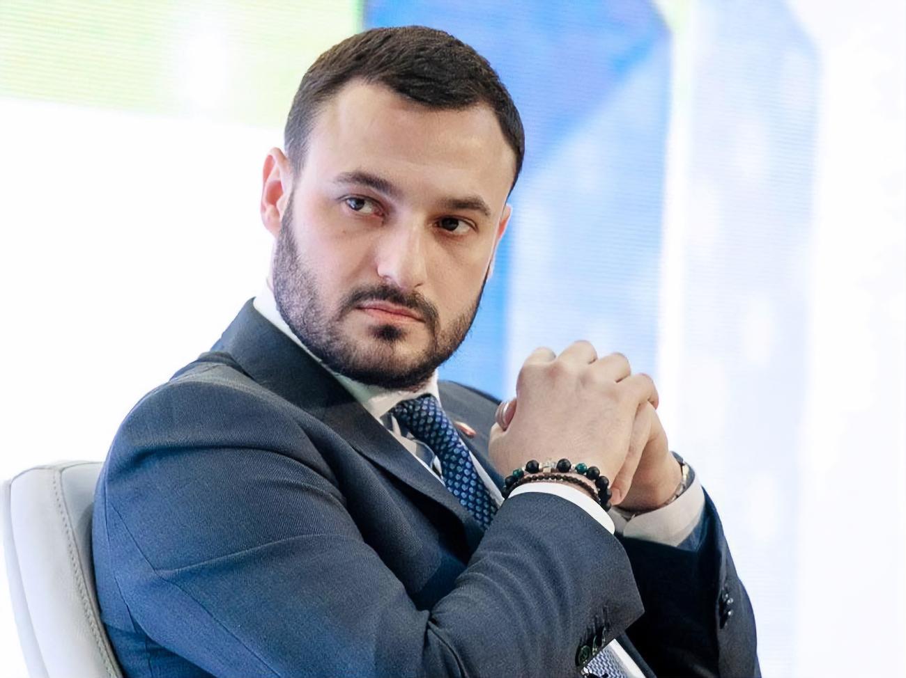 дмитрий давтян