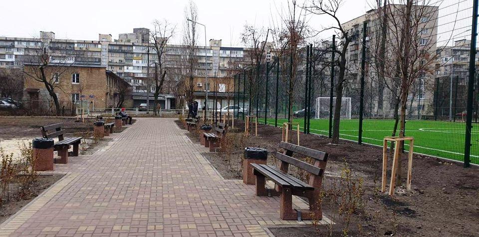 сквер, улица Миколайчука