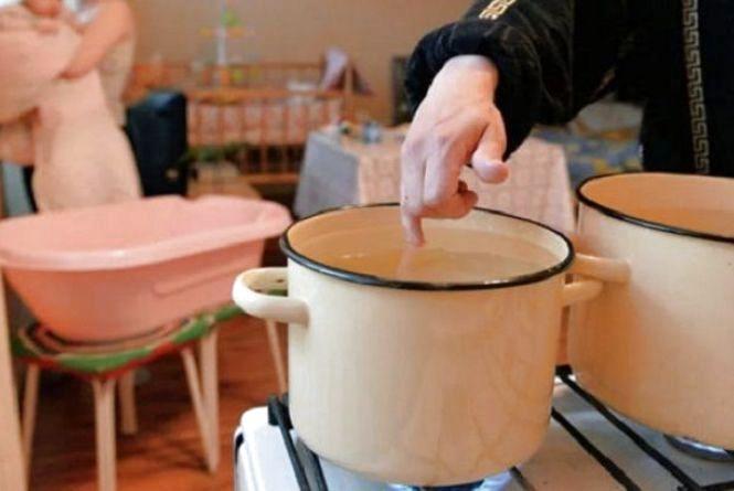 подогрев воды в кастрюле