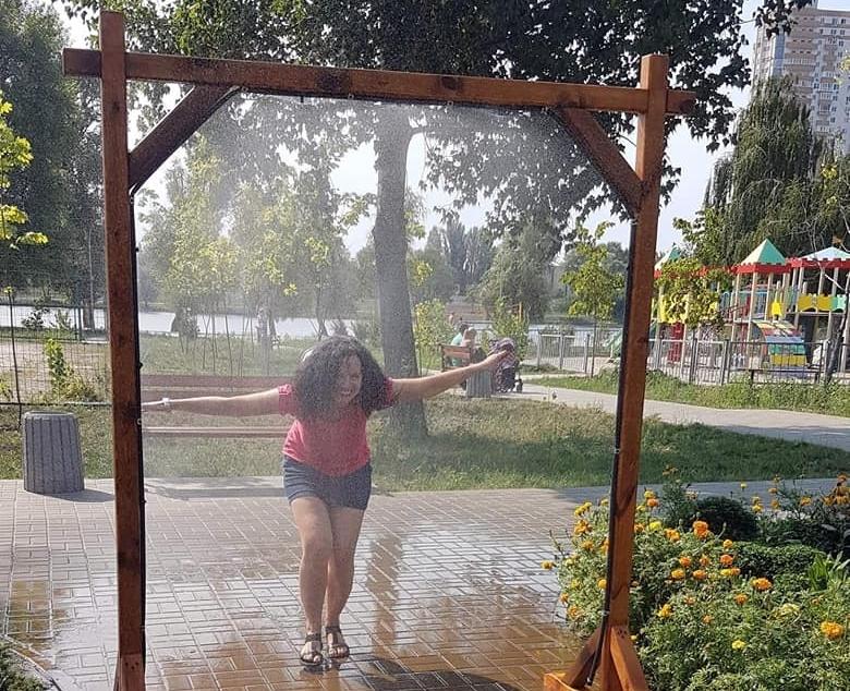 В парках “Перемога” та по вул. Шумського можна врятуватися від спеки
