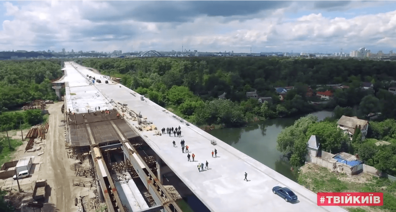 Небезпечні роботи на Подільському мосту: заборонять навігацію у Гаванській затоці