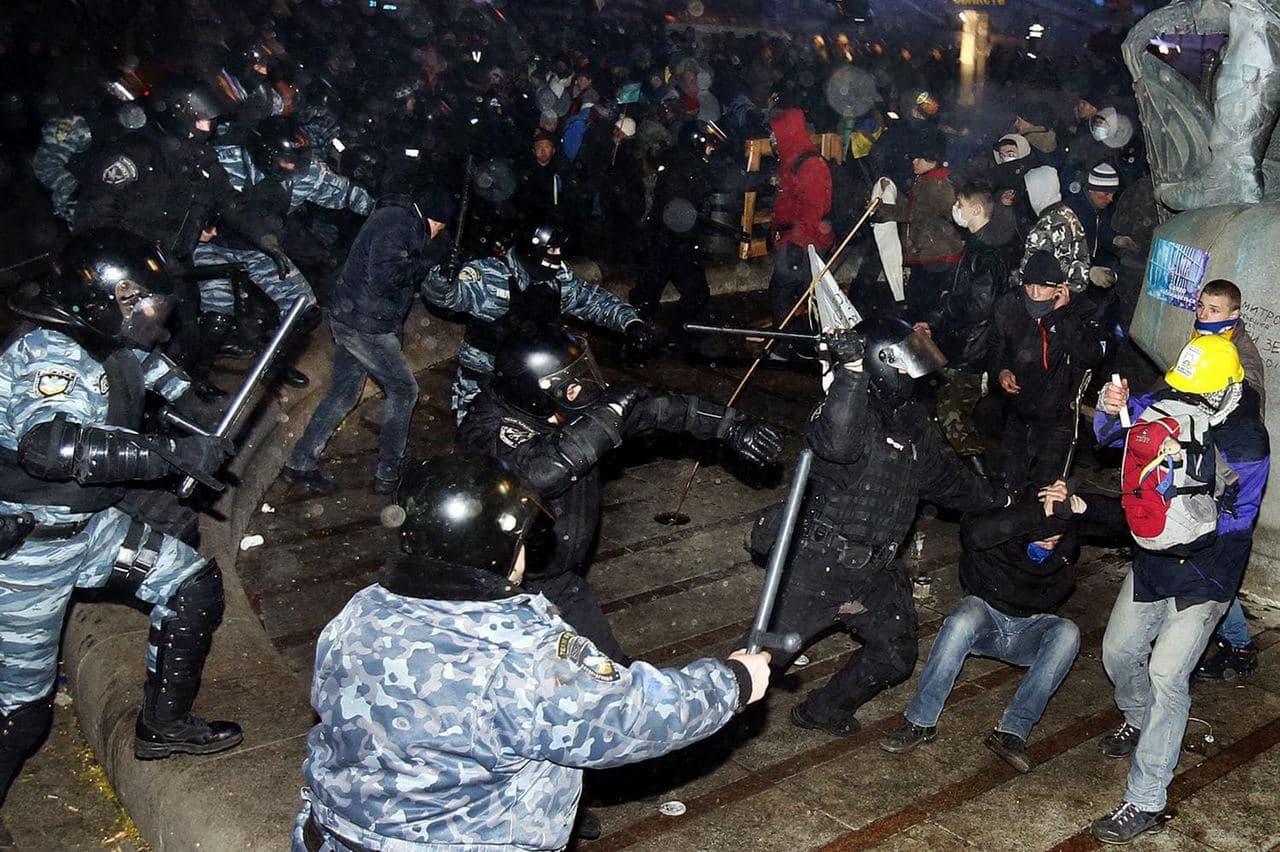 7 років тому на Майдані пролилася перша кров