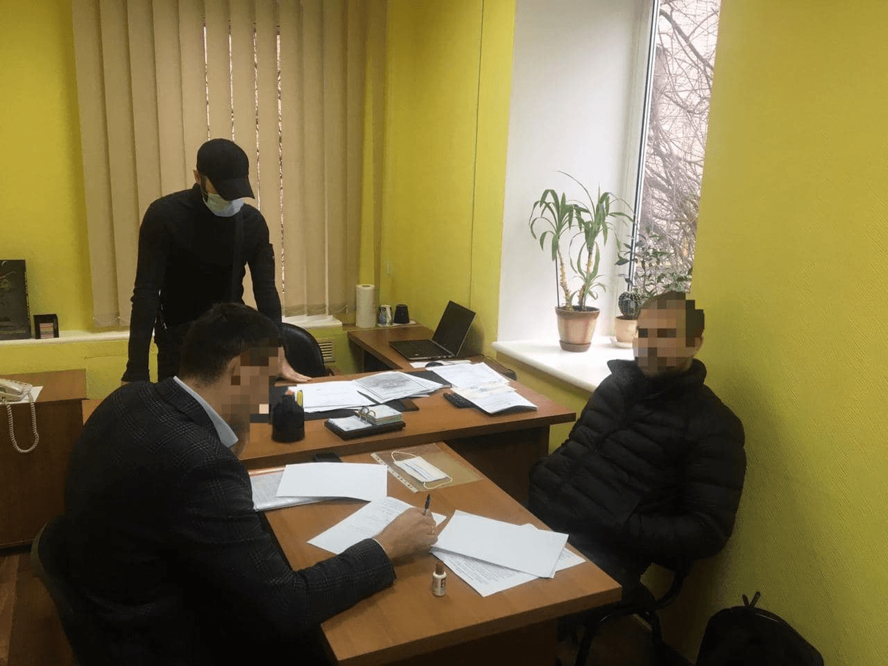 Поропонував відкати – потрапив за ґрати. Переможця тендеру впіймали на корупційній схемі