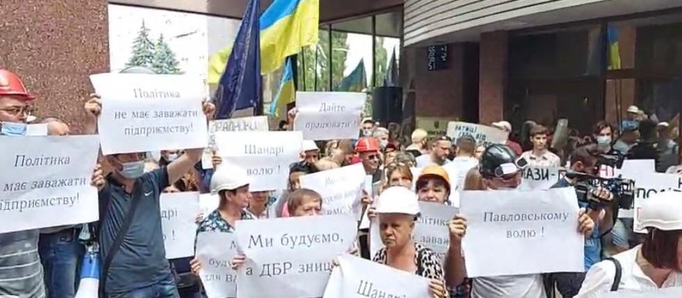 «Європейська Солідарність» вимагає припинити судилище над генералом Павловським