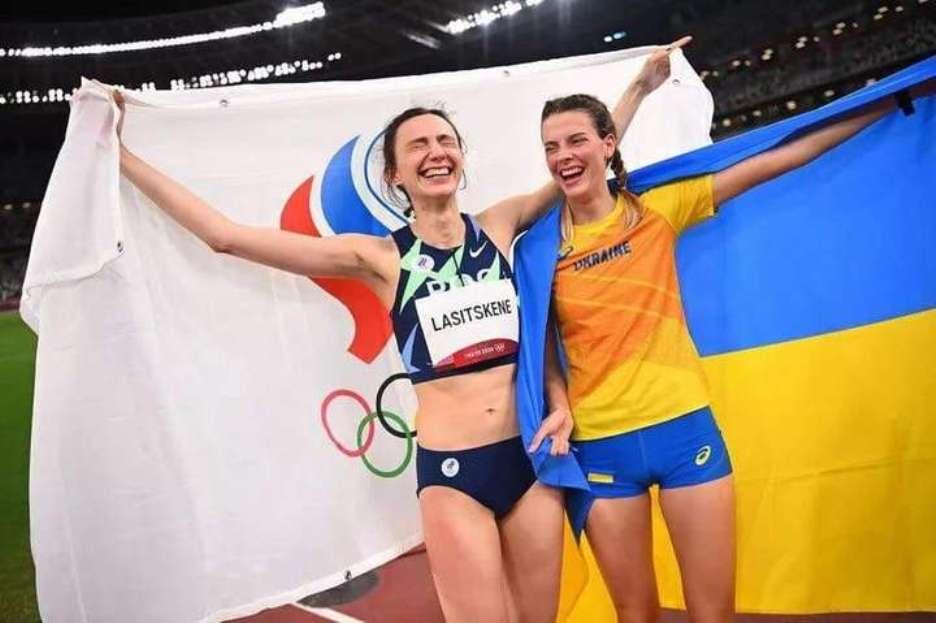 Обіймалася з росіянкою на Олімпіаді: Міноборони викликало Магучіх “на килим”
