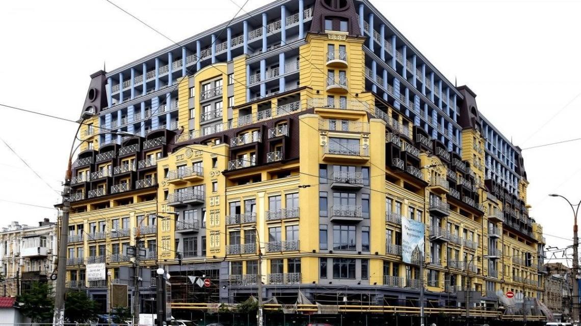 Здолали “монстра”. Скандальну будівлю на Подолі не експлуатуватимуть