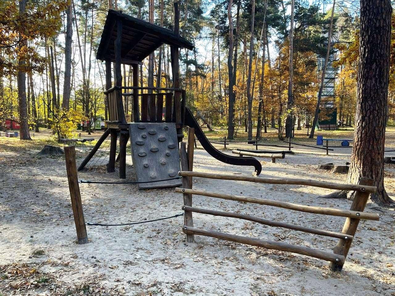 Справжня оаза для відпочинку серед лісу. На Виноградарі оновили “Лісового равлика”