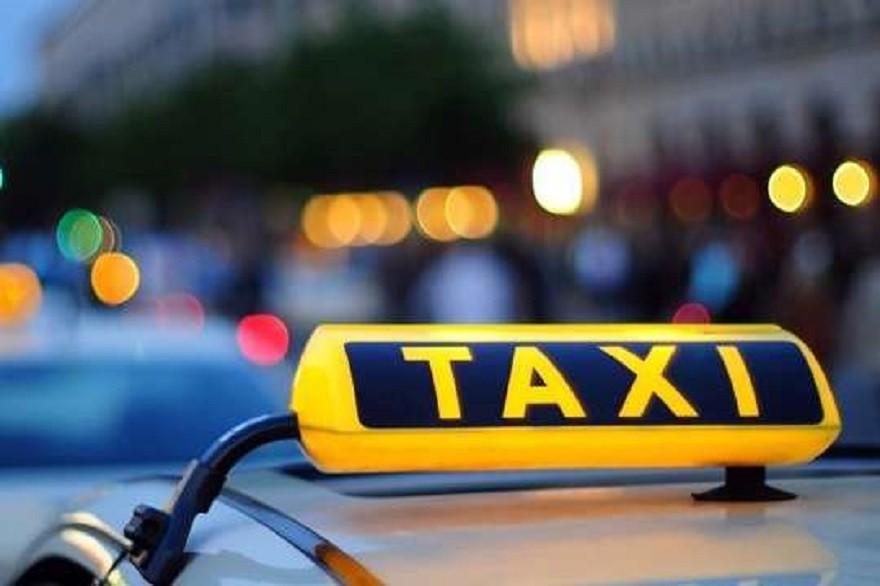 Вакцинованим киянам пообіцяли знижки в таксі: деталі