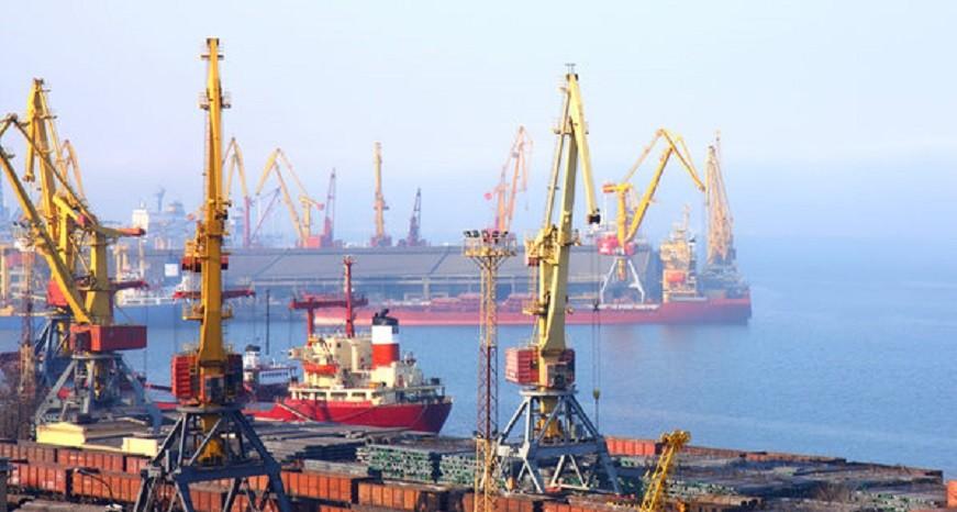 Окупанти вдарили по морському порту “Ольвія”