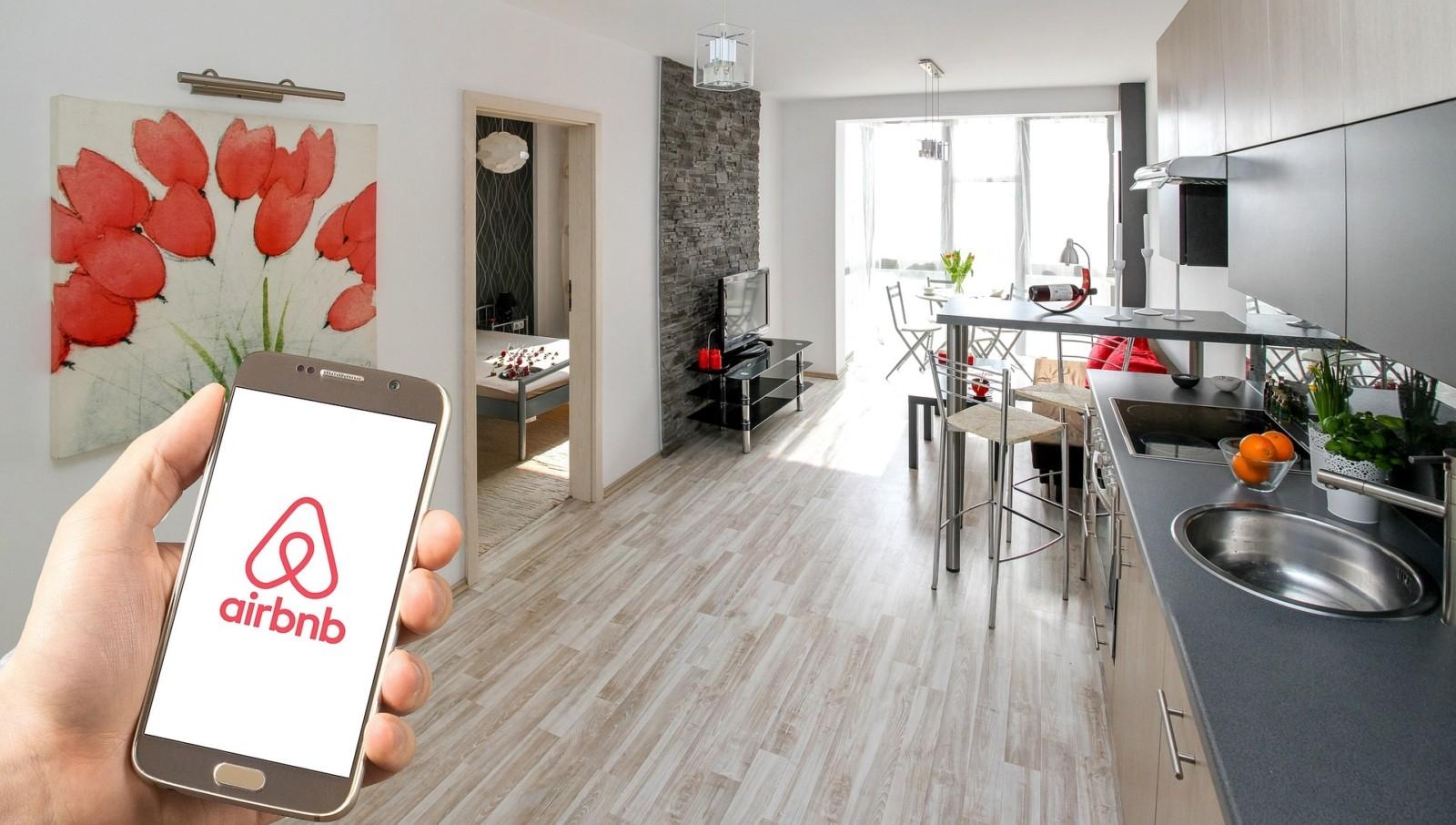 Сервіс Airbnb не надає обіцяного безкоштовного житла українцям
