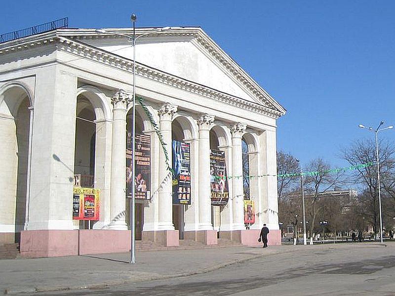 Сталінські доноси у Херсоні: через кляузу орки допитували Гендиректора Академічного театру
