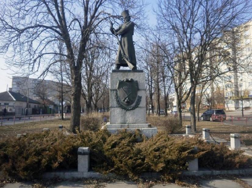 У Білій Церкві демонтують пам’ятник гренадерам