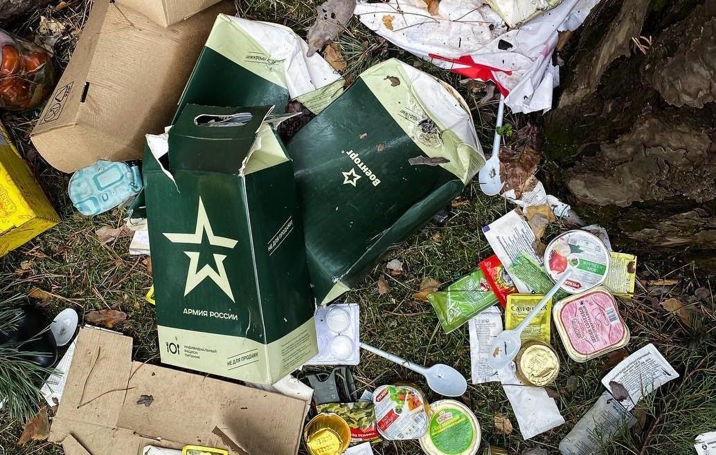 Будинок в Ірпені окупанти перетворили на свинарник, а власникам написали повідомлення (ФОТО)
