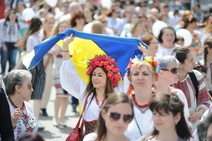 “5 років, як ми стали більш вільними”: сьогодні річниця безвізу з ЄС