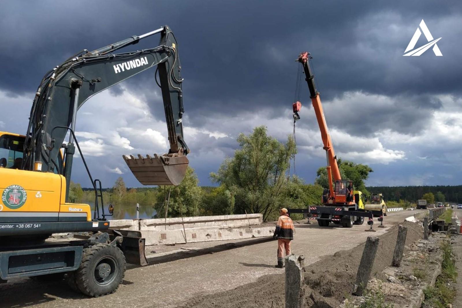 міст через річку Ірпінь біля Демидова