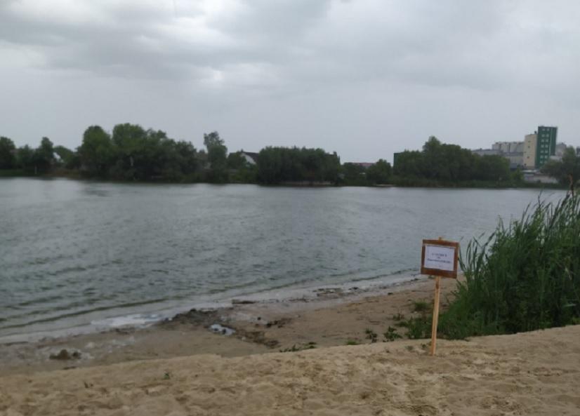 На Київщині вода у річці Унава небезпечна для купання