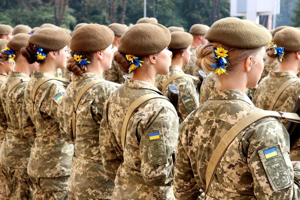 Вперше в історії: Українським військовослужбовицям почнуть надавати тактичну нижню білизну