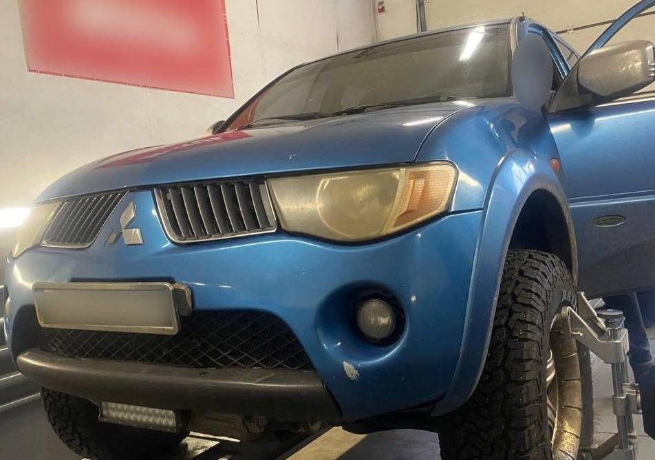 На СТО в Києві пригнали викрадену на Донеччині автівку