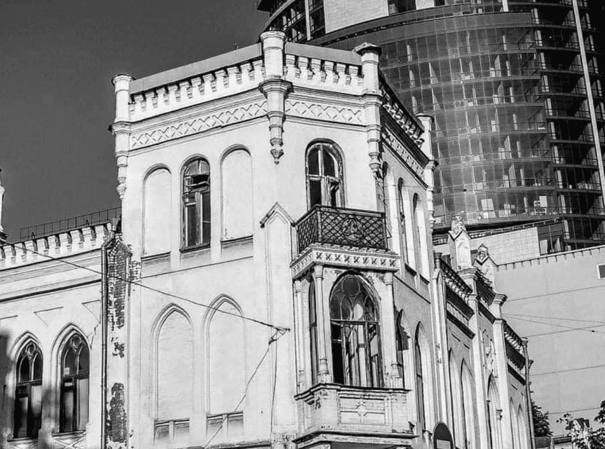 Суд досі не може вирішити майбутнє унікальної Садиби Терещенків – інвестор звинувачує громаду у саботажі реставрації пам’ятки 