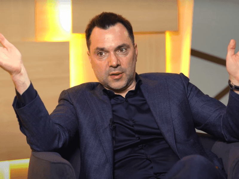 Зеленський запровадив санкції проти Арестовича та інших проросійських діячів