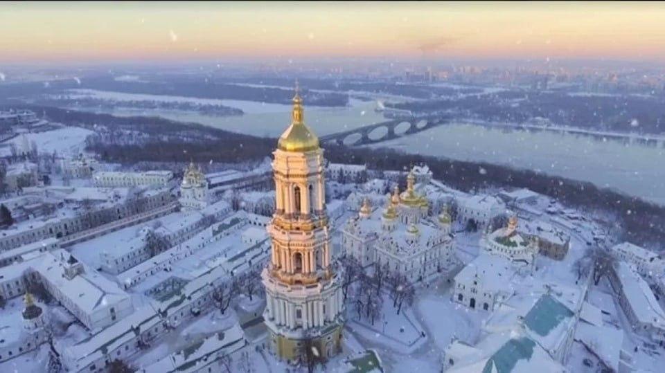 Епіфаній на Стрітення відслужив літургію у Трапезному храмі Київської Лаври
