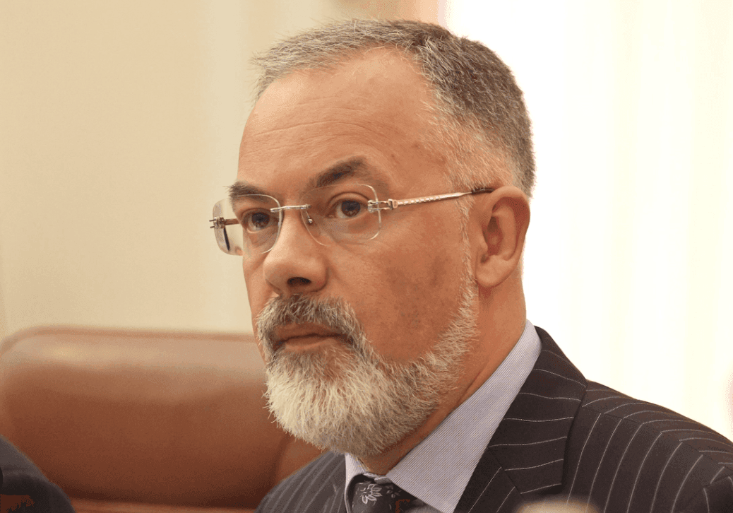 Квартира, будинок та земля: СБУ арештувала майно колишнього міністра освіти Табачника на понад 2 млн доларів