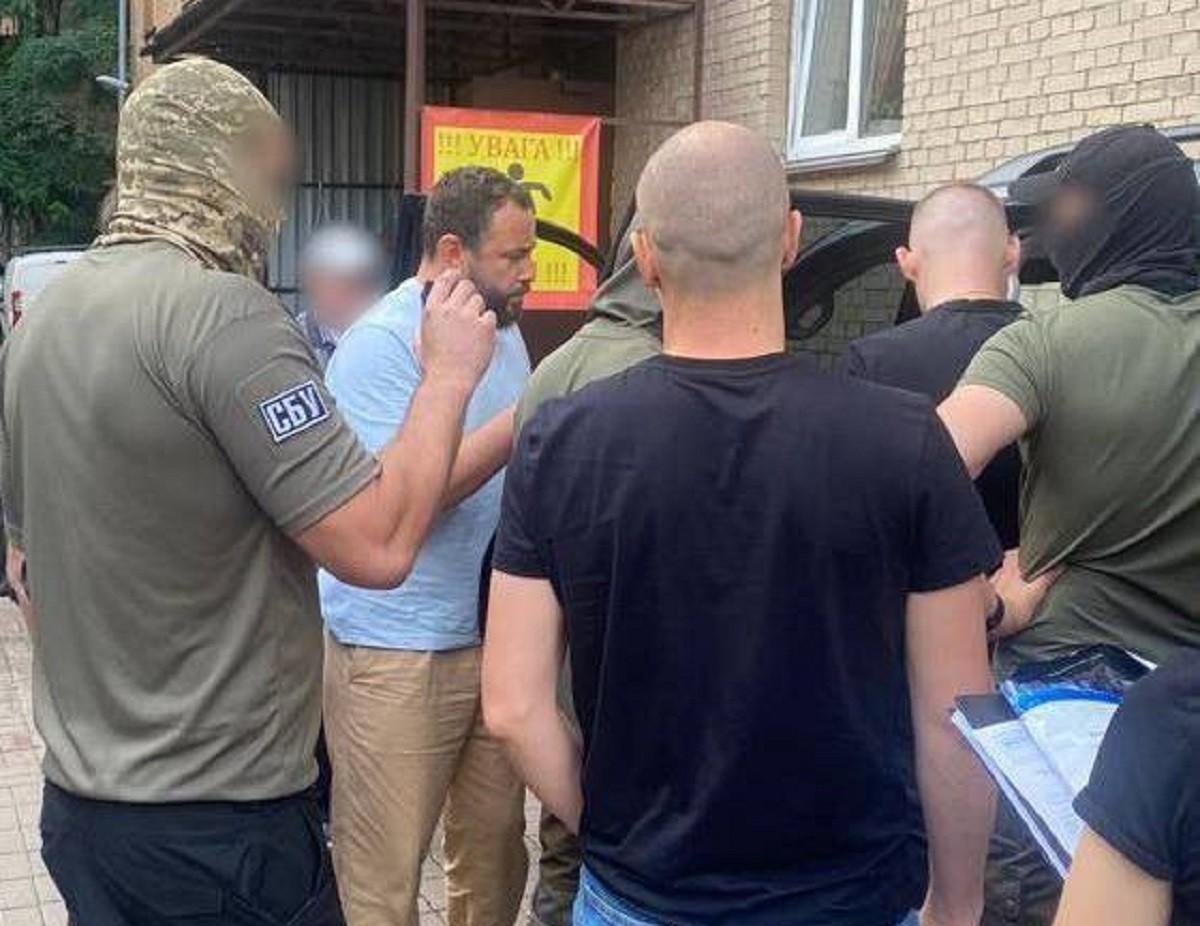 Критикував Зеленського і Єрмака – нардеп Дубінський назвав обшуки в себе пошуком компромату, ініційованим “Слугами народу”