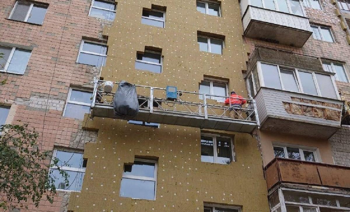 У Бучі відновлюють дім для понад 400 мешканців (фото)