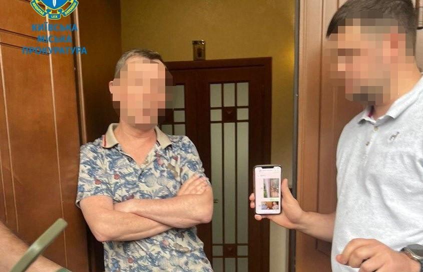 Посадовця КМДА, який вимагав гроші зі столичних перевізників, відсторонено від посади