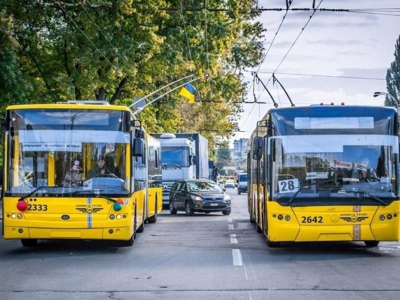 Рішення про роботу громадського транспорту під час повітряної тривоги відправили на доопрацювання