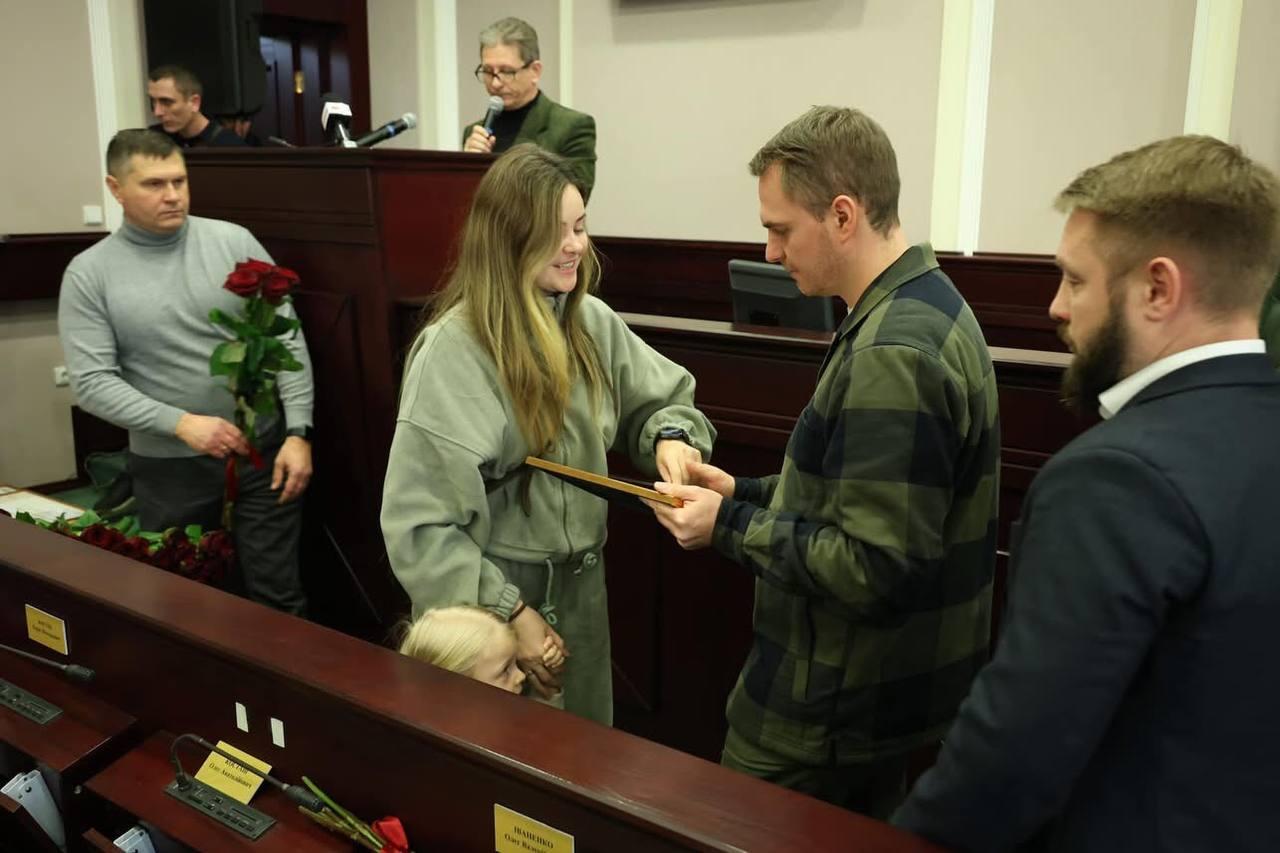 Обласна влада зробила подарунок до Різдва захисникам, які не мали власного житла