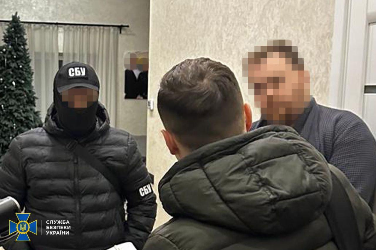 СБУ повідомила про підозру ексведучому телеканалів Медведчука та Мураєва за поширення російської пропаганди