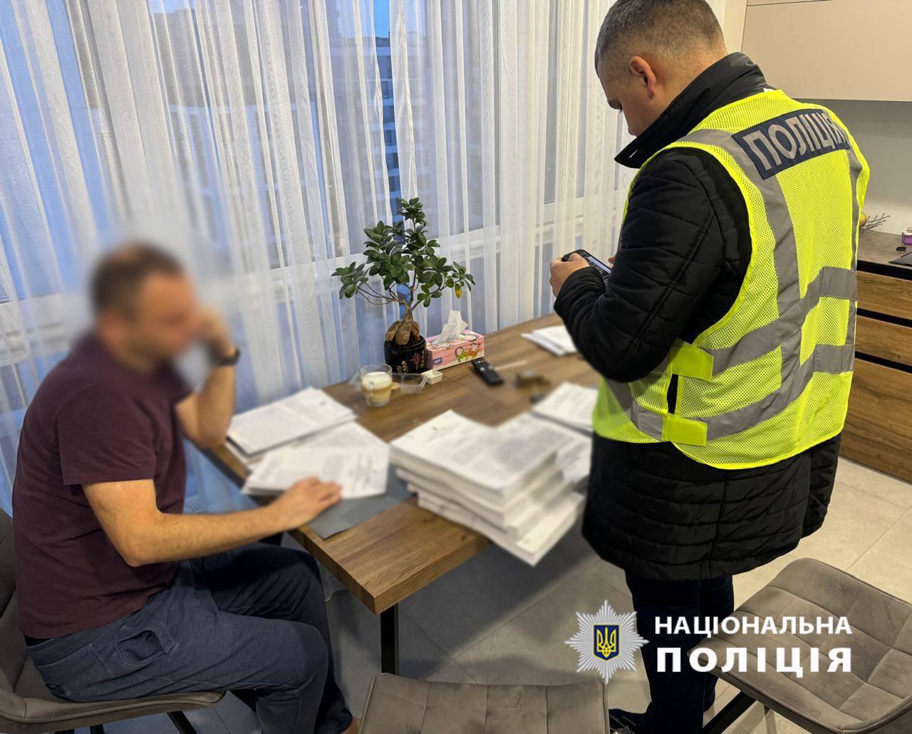 У Києві викрили схему розкрадання коштів на ремонті ліцею та шкільних укриттів