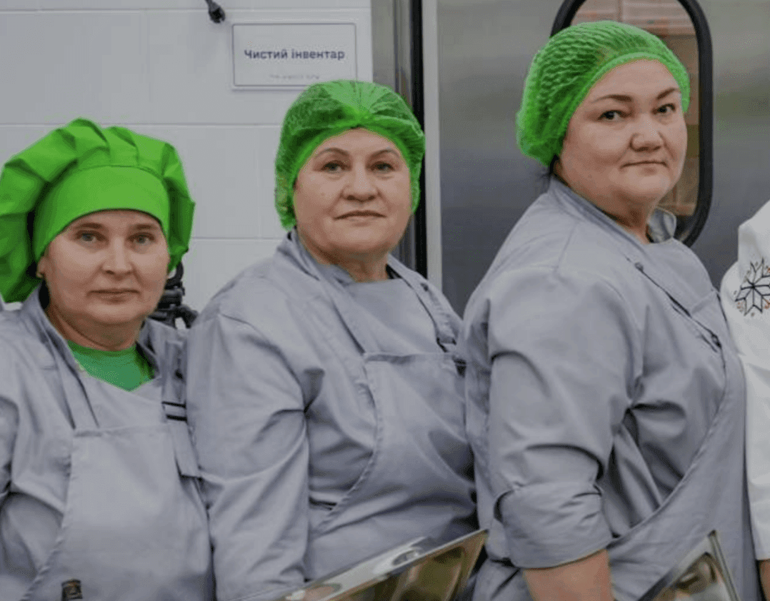 Фабрика-кухня в Бучі шукає співробітників: куди звертатися