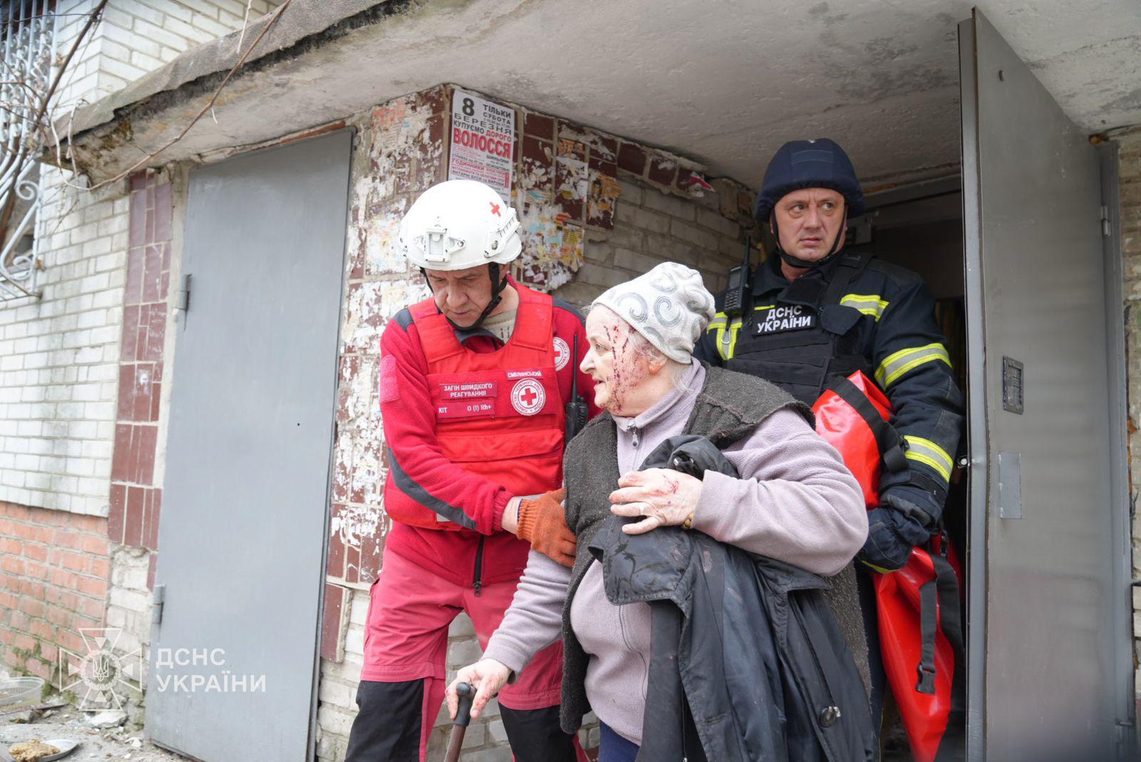 У Сумах вже 88 потерпілих від удару РФ, серед них 17 дітей