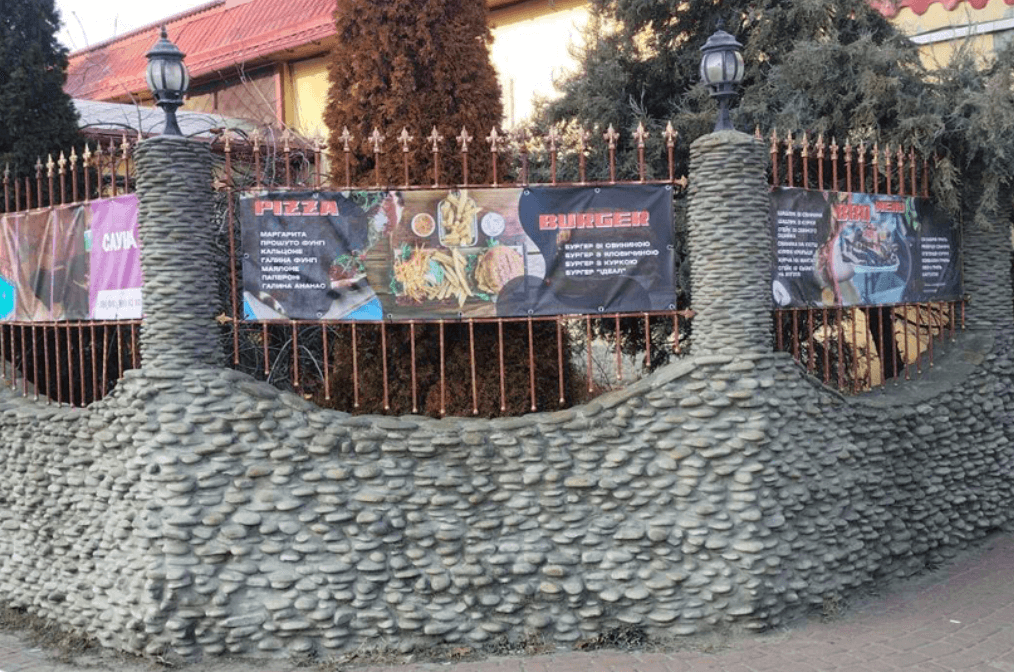 За місяць у Києві прибрали більше 1800 вивісок, які псували вигляд міста