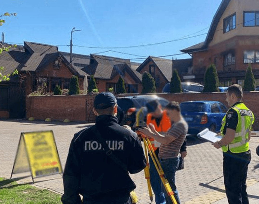 У Києві судитимуть підприємця, який незаконно збудував собі «бізнес» біля озера Тельбін 