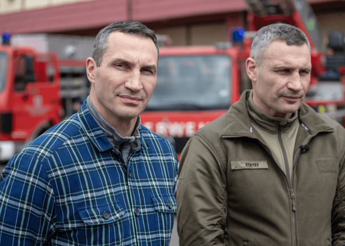 «Я багато чому в тебе вчуся»: Віталій Кличко зворушливо привітав брата з днем народження