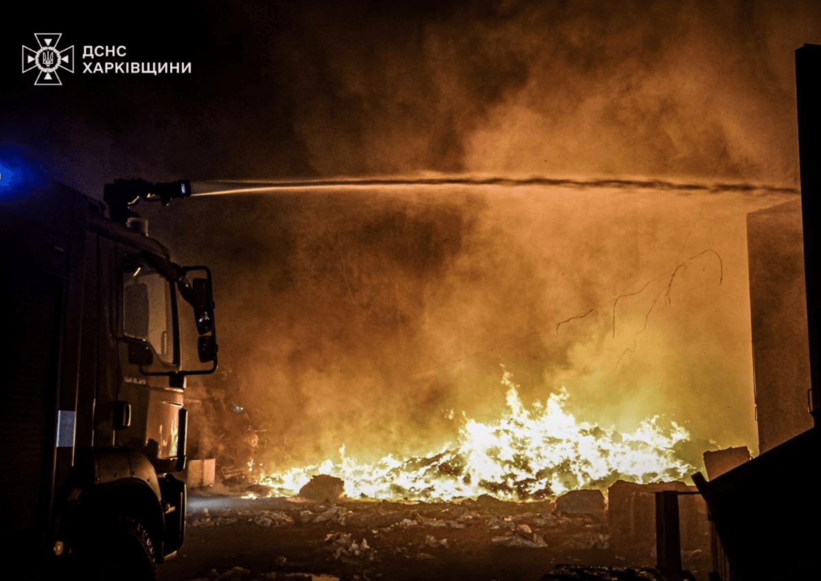 Харків під обстрілом: у місті сталися пожежі і є постраждалі