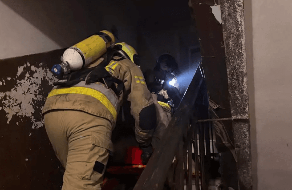 Під час пожежі у Подільському районі загинула людина, ще шістьох евакуювали