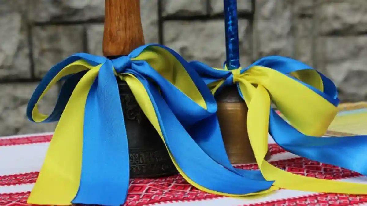 Київщина завершує навчальний рік: коли лунатимуть останні дзвоники у школах