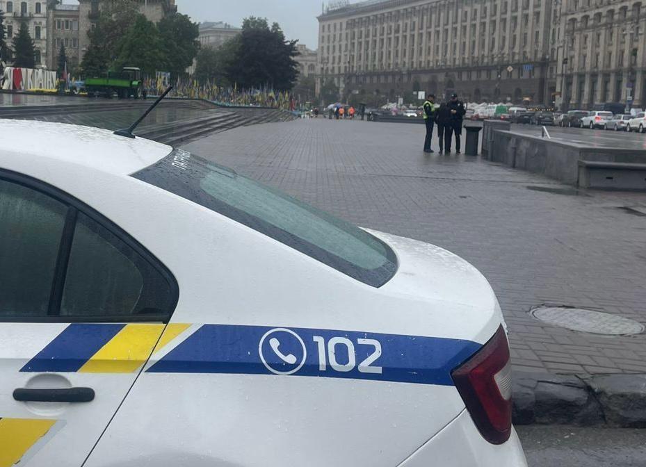 Після інциденту біля народного меморіалу на Майдані Незалежності виставили озброєний патруль