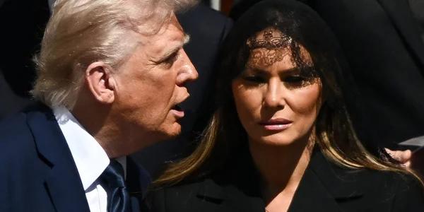 Меланія Трамп зникла з публічного життя: перша леді США уникає Вашингтона та офіційних обов’язків