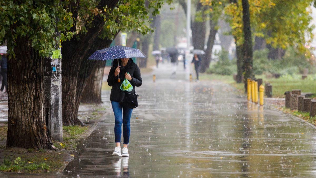 Погода на Київщині 30 травня: вдень невеликий дощ, вітер північно-західний