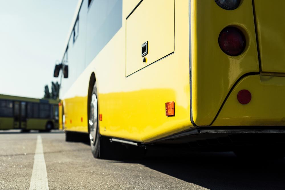 Деякі автобуси на лівому березі курсують зі змінами