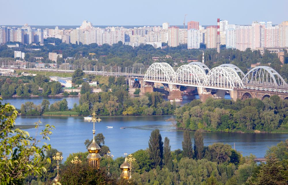 Нестійку погоду прогнозують сьогодні у Києві